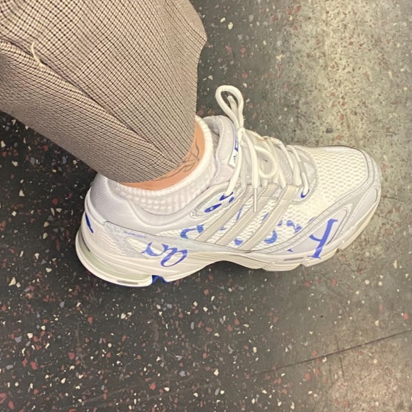 Adidas x Praying super nova Cushion 7 Trainers - Picture 7 of 8